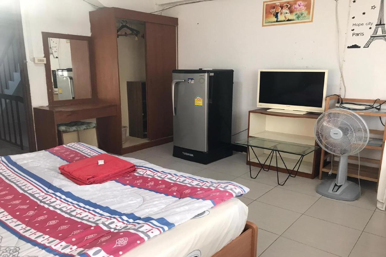 Hotel Oyo 1141 Ban Dao Jomtien Exterior foto