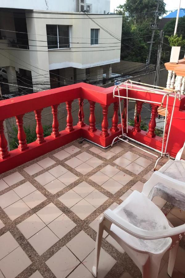 Hotel Oyo 1141 Ban Dao Jomtien Exterior foto